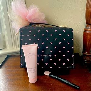 Mary kay travel bag, timewise moisture renewing cleanser and mask applicator